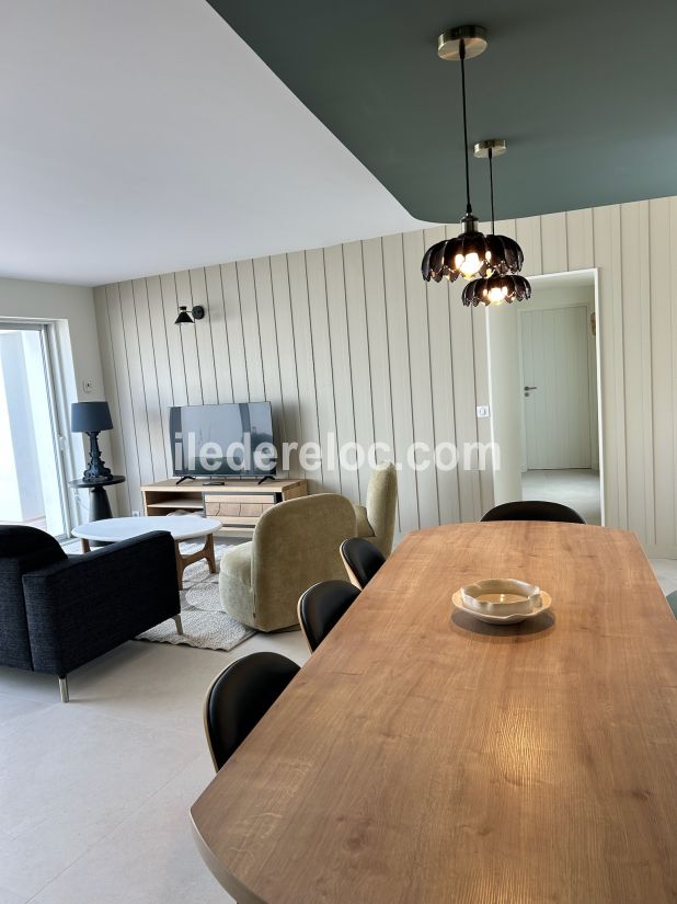 Photo 7: An accomodation located in Le Bois-Plage-en-R&eacute; on ile de R&eacute;.