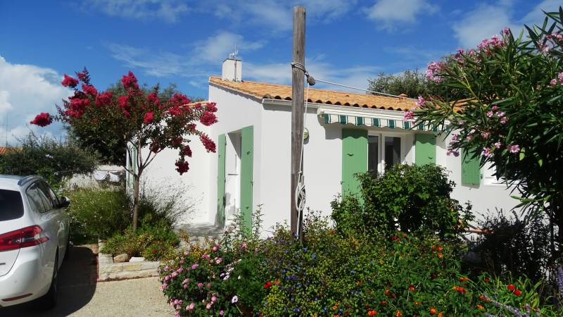 Photo 19: An accomodation located in La Flotte-en-Ré on ile de Ré.