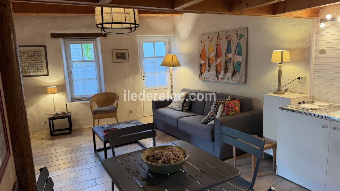 Photo 14: An accomodation located in Saint-Cl&eacute;ment-des-Baleines on ile de R&eacute;.
