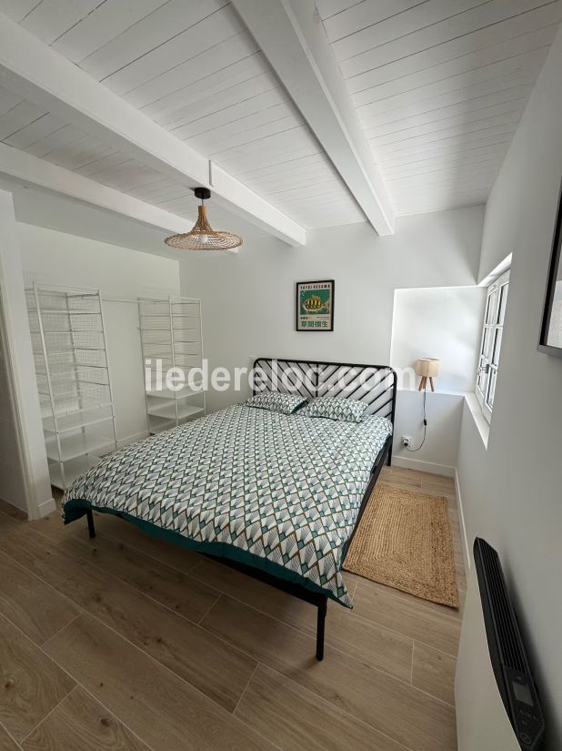 Photo 6: An accomodation located in Saint-Cl&eacute;ment-des-Baleines on ile de R&eacute;.