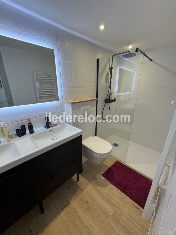 Photo 10: An accomodation located in Saint-Cl&eacute;ment-des-Baleines on ile de R&eacute;.