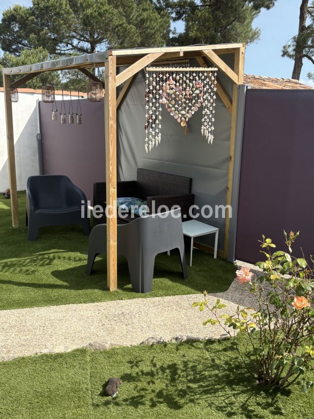 Photo 23: An accomodation located in La Flotte-en-R&eacute; on ile de R&eacute;.