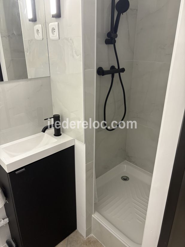 Photo 28: An accomodation located in La Flotte-en-R&eacute; on ile de R&eacute;.