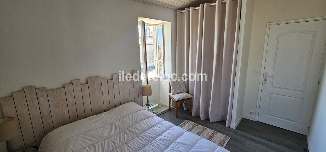 Photo 4: An accomodation located in La Flotte-en-R&eacute; on ile de R&eacute;.