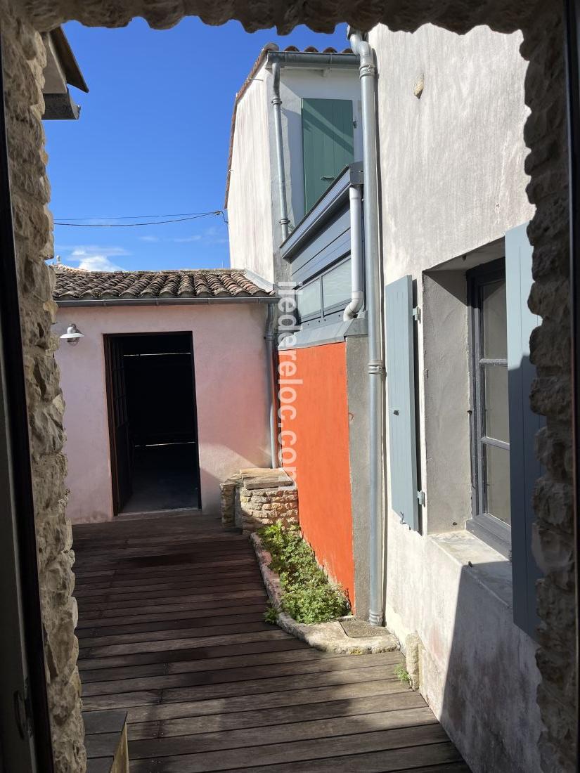 Photo 7: An accomodation located in Ars en R&eacute; on ile de R&eacute;.