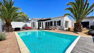 Ile de Ré:Superb villa with pool 150 m from the beaches