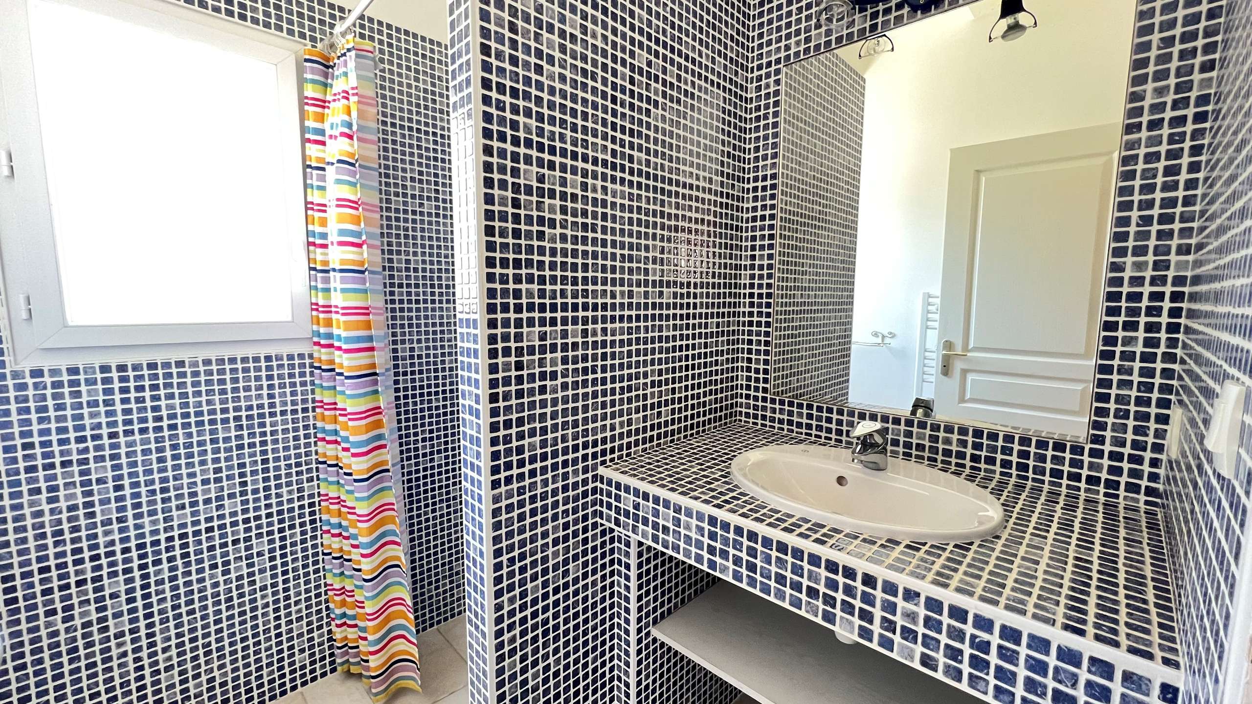 Photo 8: An accomodation located in Le Bois-Plage-en-R&eacute; on ile de R&eacute;.