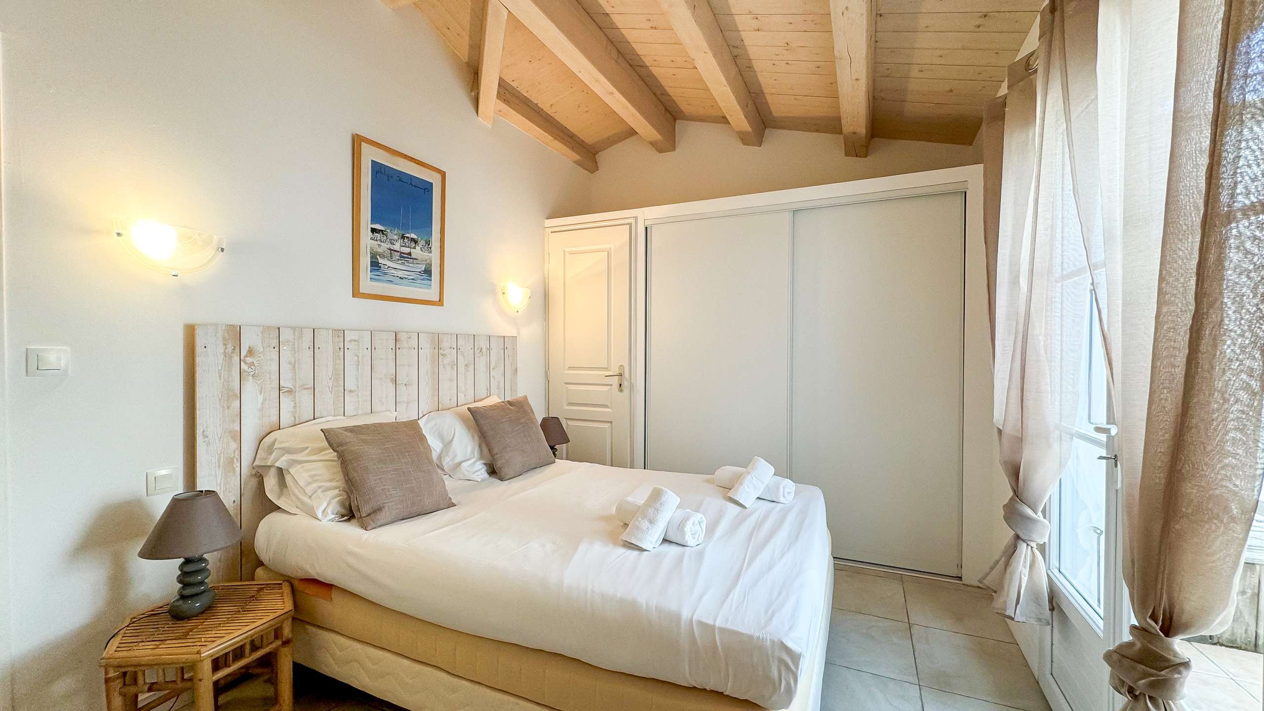 Photo 10: An accomodation located in Le Bois-Plage-en-R&eacute; on ile de R&eacute;.