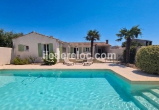 Ile de Ré:Large villa tiodore with swimming pool, garden, sleeps 8 to 10