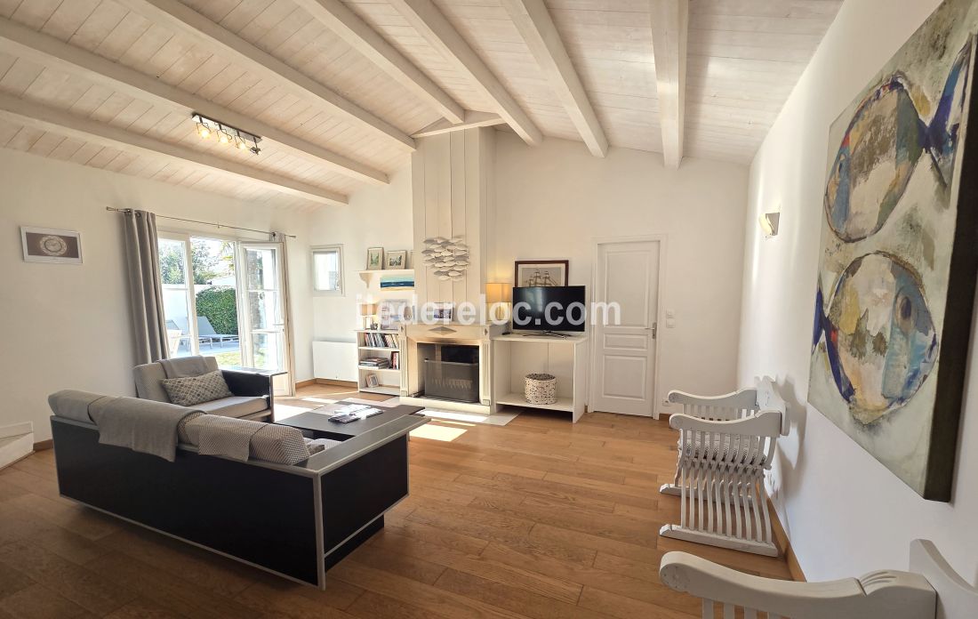 Photo 9: An accomodation located in Le Bois-Plage-en-R&eacute; on ile de R&eacute;.