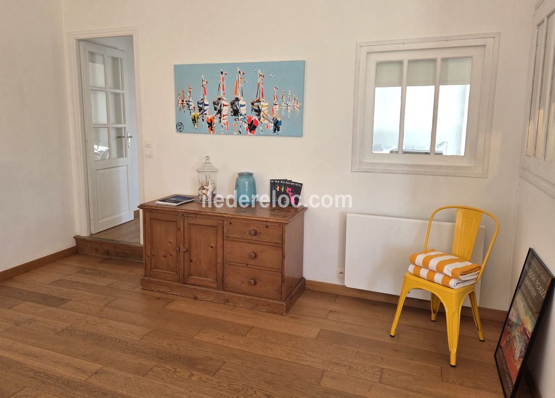 Photo 12: An accomodation located in Le Bois-Plage-en-R&eacute; on ile de R&eacute;.