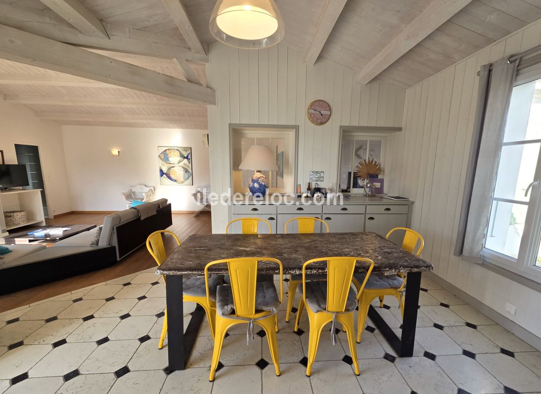 Photo 18: An accomodation located in Le Bois-Plage-en-R&eacute; on ile de R&eacute;.