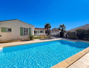 Ile de R&eacute;:Large villa tiodore with swimming pool, garden, sleeps 8 to 10