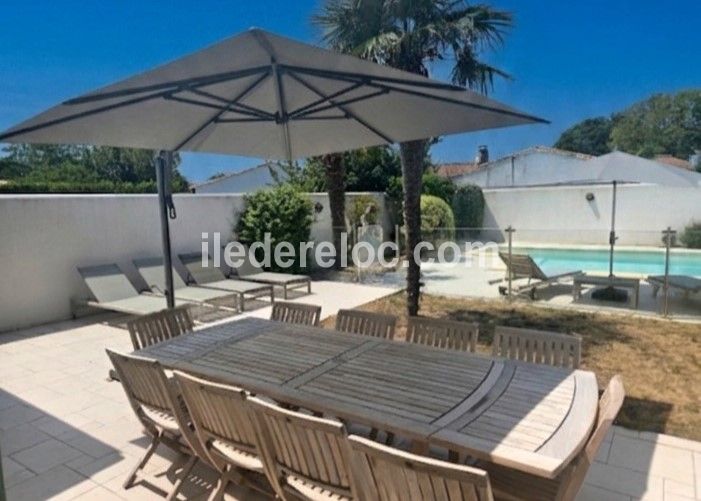 Photo 4: An accomodation located in Le Bois-Plage-en-R&eacute; on ile de R&eacute;.