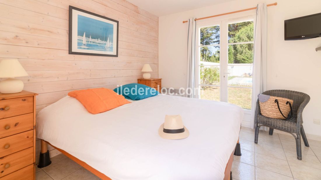 Photo 14: An accomodation located in Les Portes-en-R&eacute; on ile de R&eacute;.