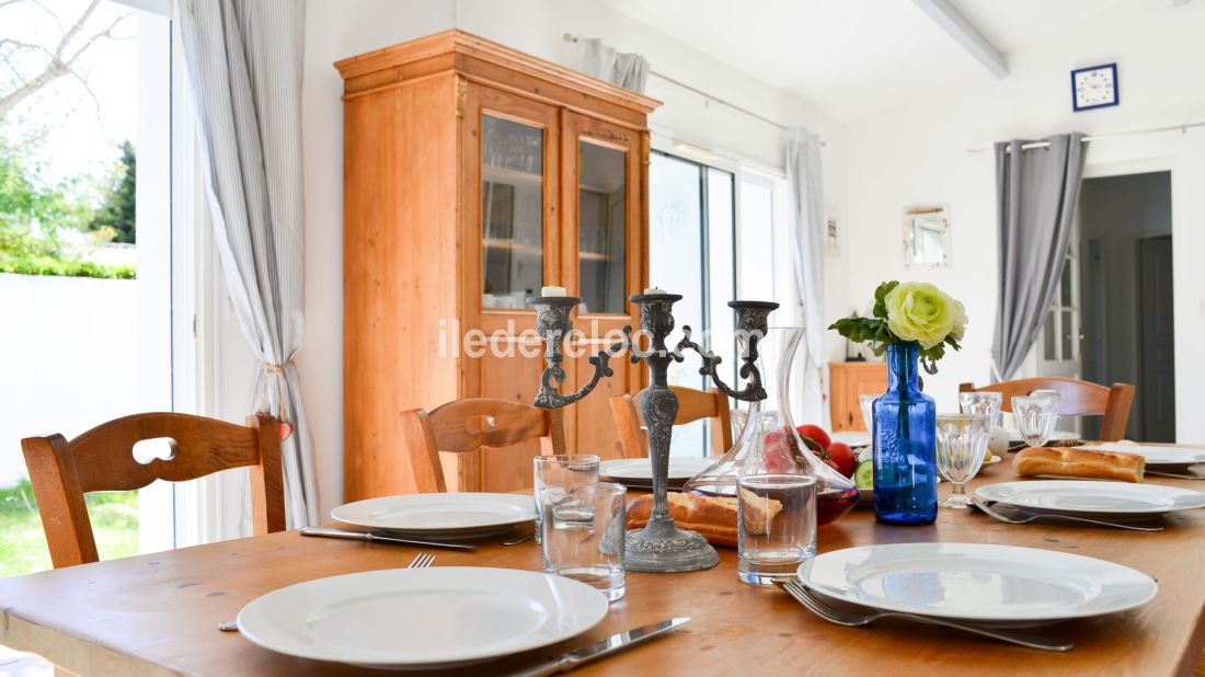 Photo 9: An accomodation located in Les Portes-en-R&eacute; on ile de R&eacute;.