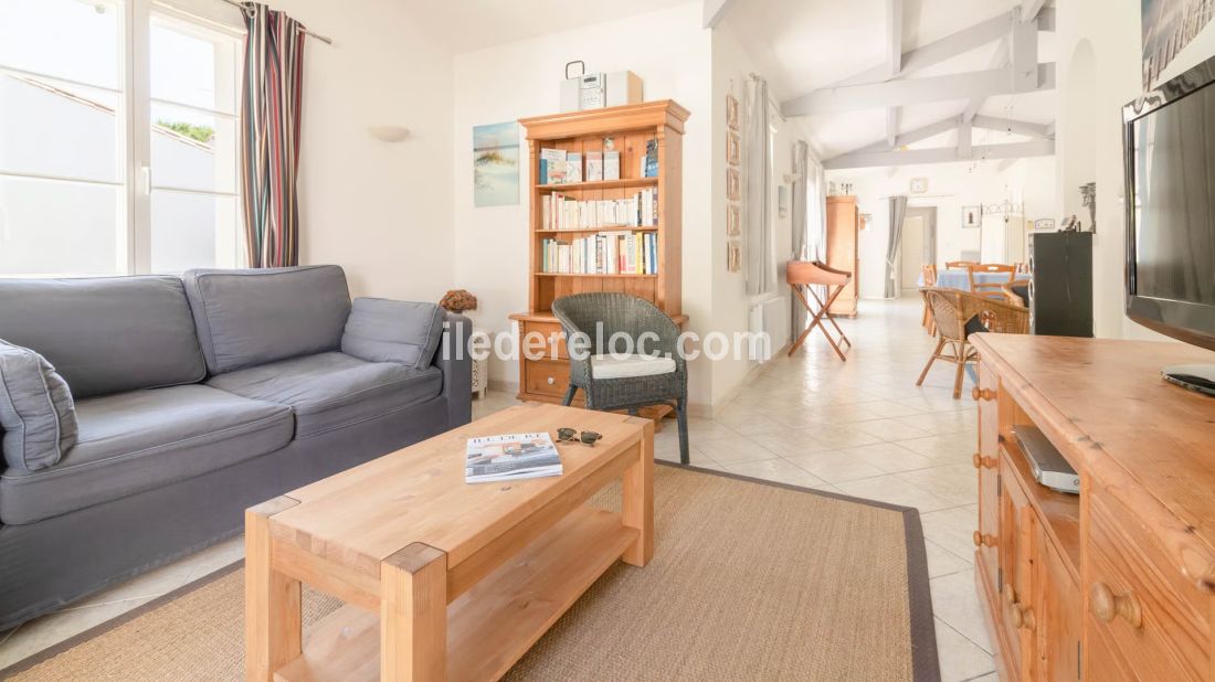 Photo 11: An accomodation located in Les Portes-en-R&eacute; on ile de R&eacute;.