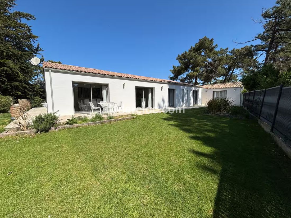 Photo 38: An accomodation located in Rivedoux-Plage on ile de R&eacute;.