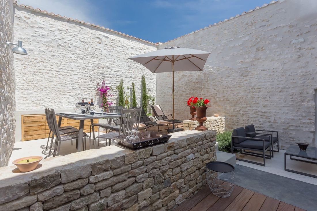 Photo 4: An accomodation located in Ars en R&eacute; on ile de R&eacute;.