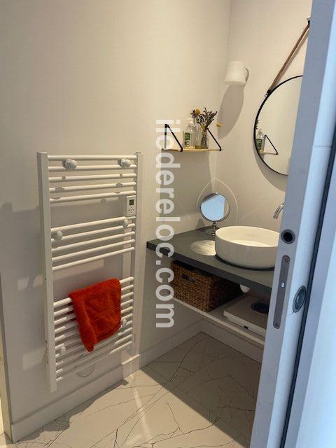 Photo 20: An accomodation located in Saint-Martin-de-R&eacute; on ile de R&eacute;.