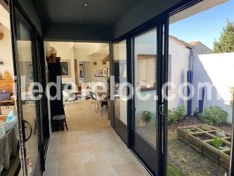 Photo 9: An accomodation located in Saint-Martin-de-R&eacute; on ile de R&eacute;.