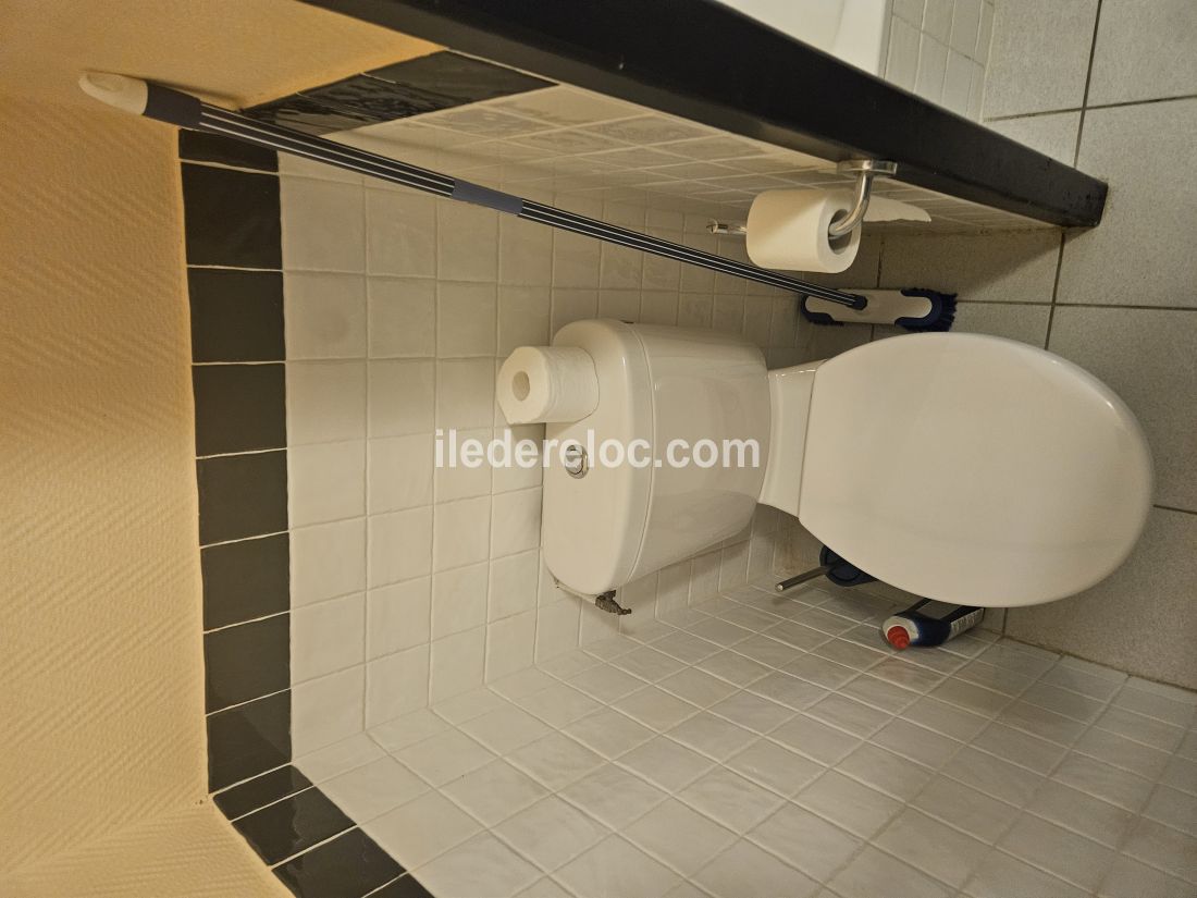 Photo 11: An accomodation located in Ars en R&eacute; on ile de R&eacute;.