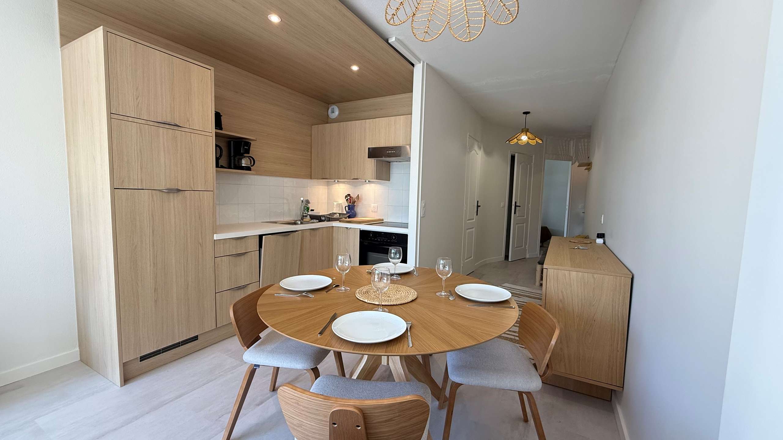 Photo 9: An accomodation located in La Couarde-sur-mer on ile de R&eacute;.