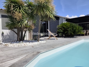 Ile de R&eacute;:Intimate villa, near the beach