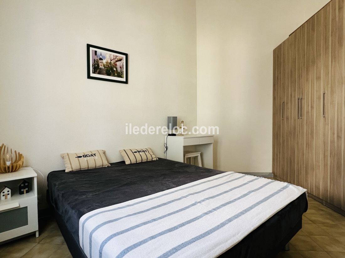 Photo 15: An accomodation located in La Flotte-en-R&eacute; on ile de R&eacute;.