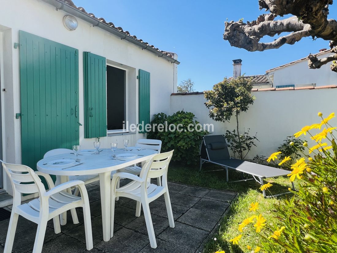 Photo 17: An accomodation located in La Flotte-en-R&eacute; on ile de R&eacute;.