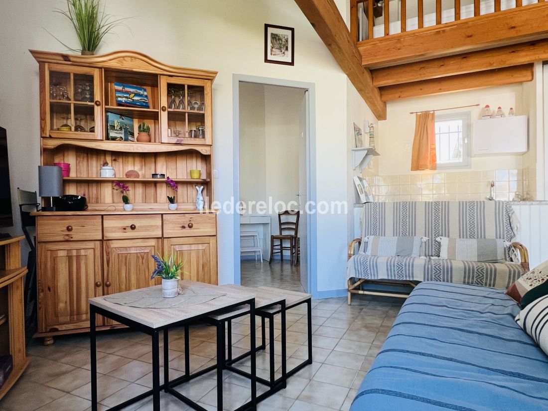 Photo 4: An accomodation located in La Flotte-en-R&eacute; on ile de R&eacute;.