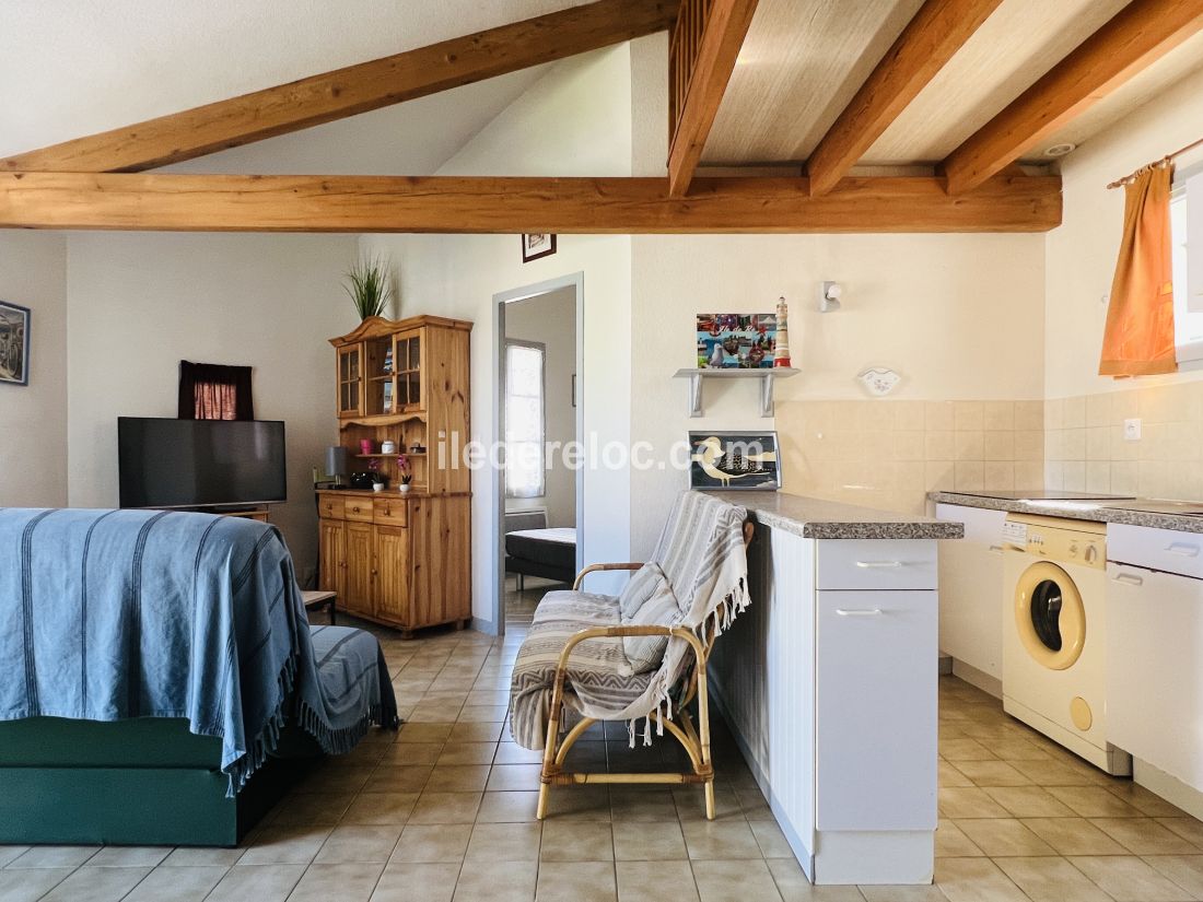 Photo 9: An accomodation located in La Flotte-en-R&eacute; on ile de R&eacute;.