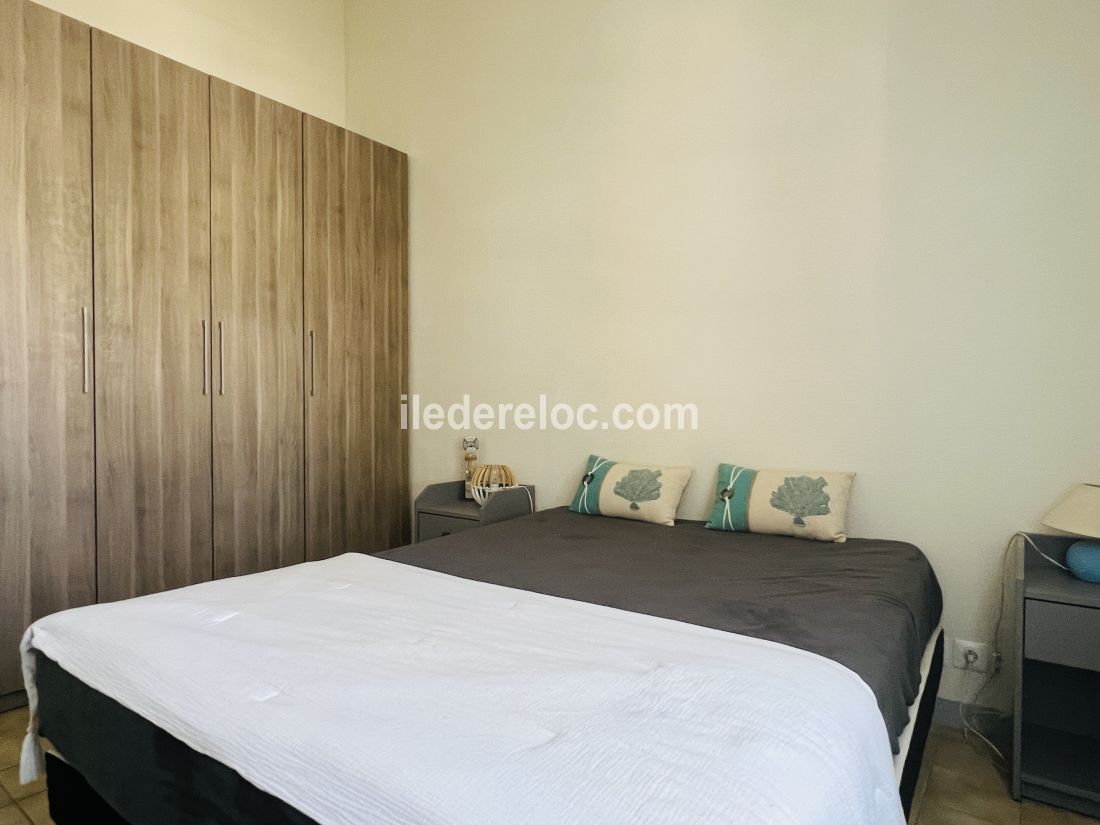 Photo 12: An accomodation located in La Flotte-en-R&eacute; on ile de R&eacute;.