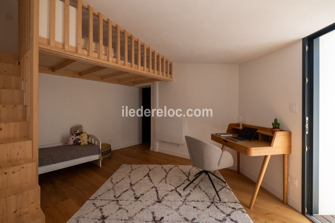 Photo 15: An accomodation located in Sainte-Marie-de-R&eacute; on ile de R&eacute;.