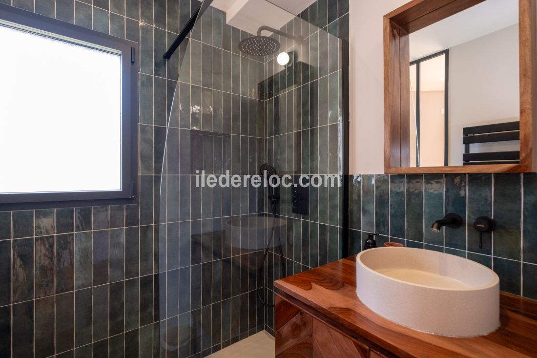 Photo 12: An accomodation located in Sainte-Marie-de-R&eacute; on ile de R&eacute;.