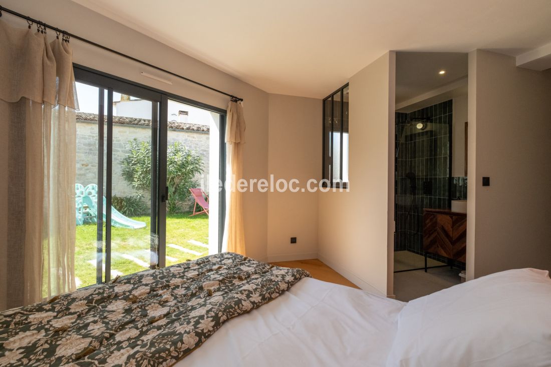 Photo 11: An accomodation located in Sainte-Marie-de-R&eacute; on ile de R&eacute;.