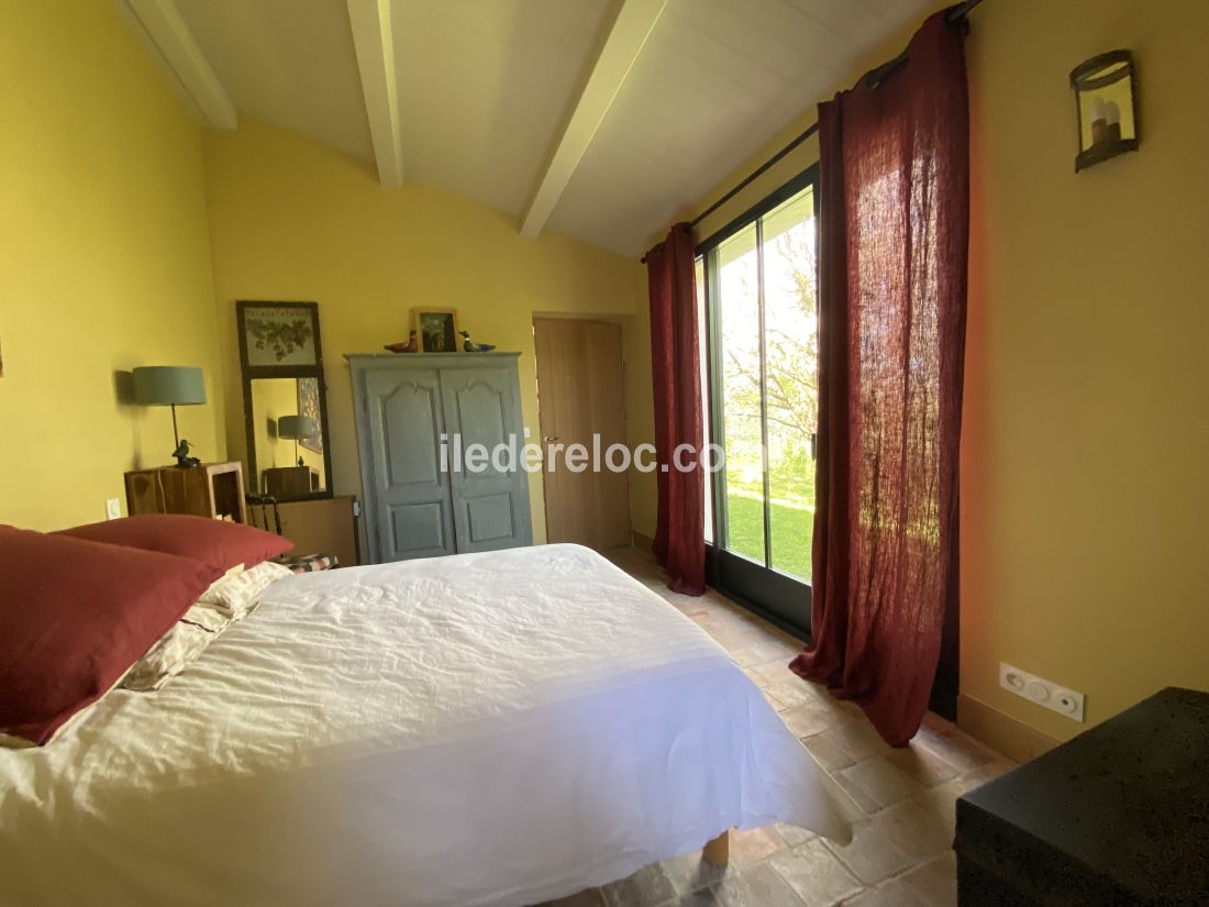 Photo 8: An accomodation located in Sainte-Marie-de-R&eacute; on ile de R&eacute;.