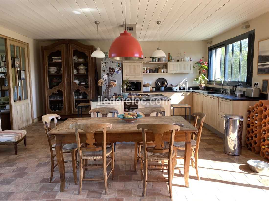 Photo 5: An accomodation located in Sainte-Marie-de-R&eacute; on ile de R&eacute;.