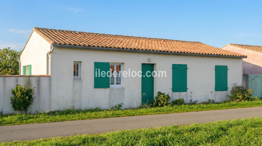 Photo 15: An accomodation located in Saint-Cl&eacute;ment-des-Baleines on ile de R&eacute;.
