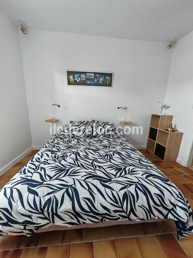 Photo 15: An accomodation located in Saint-Martin-de-R&eacute; on ile de R&eacute;.