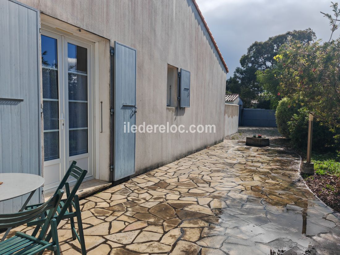 Photo 20: An accomodation located in Saint-Martin-de-R&eacute; on ile de R&eacute;.