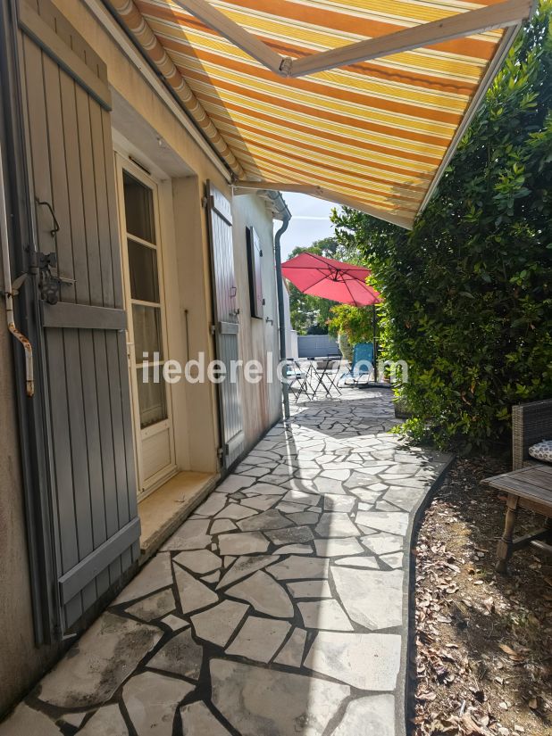 Photo 23: An accomodation located in Saint-Martin-de-R&eacute; on ile de R&eacute;.