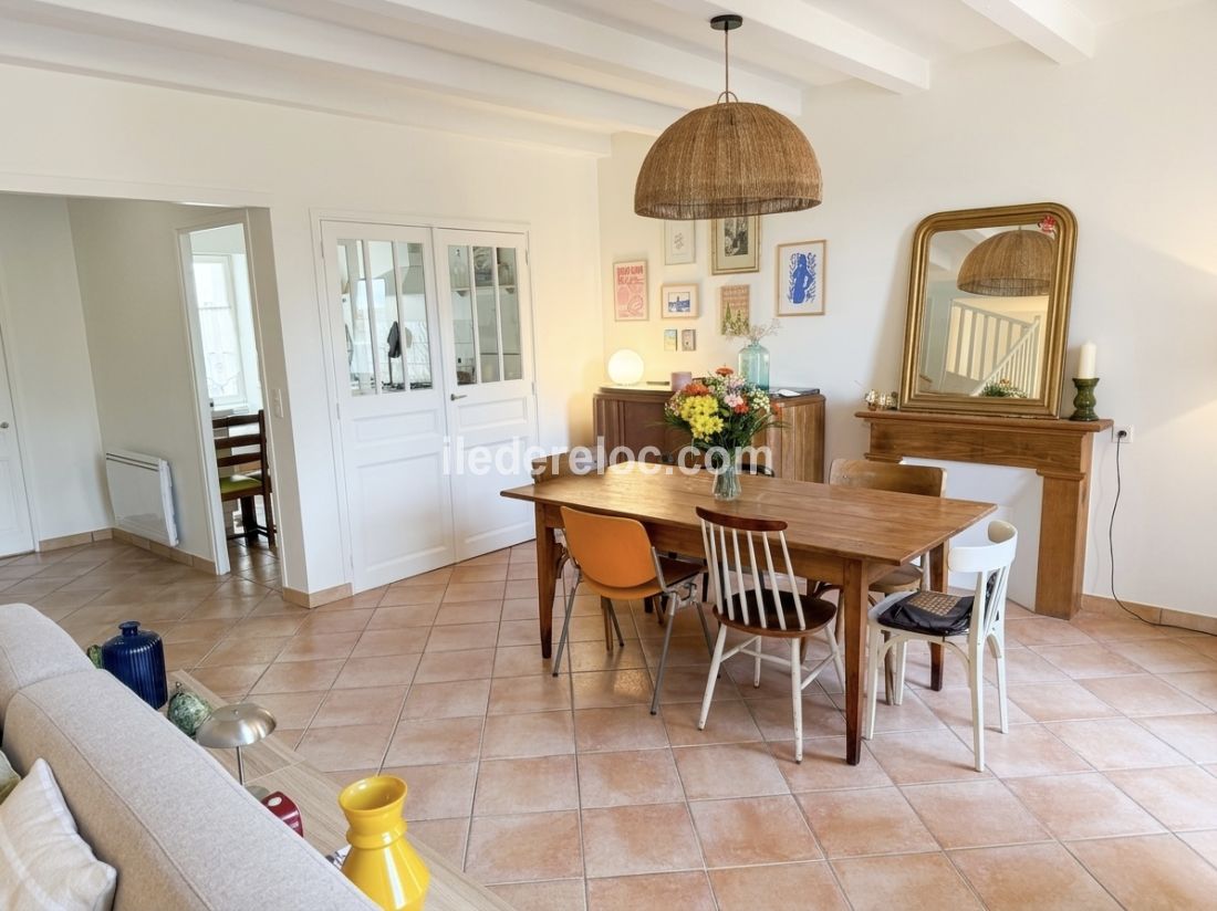 Photo 10: An accomodation located in Les Portes-en-R&eacute; on ile de R&eacute;.