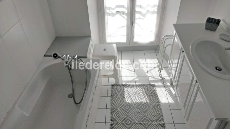 Photo 23: An accomodation located in Les Portes-en-R&eacute; on ile de R&eacute;.