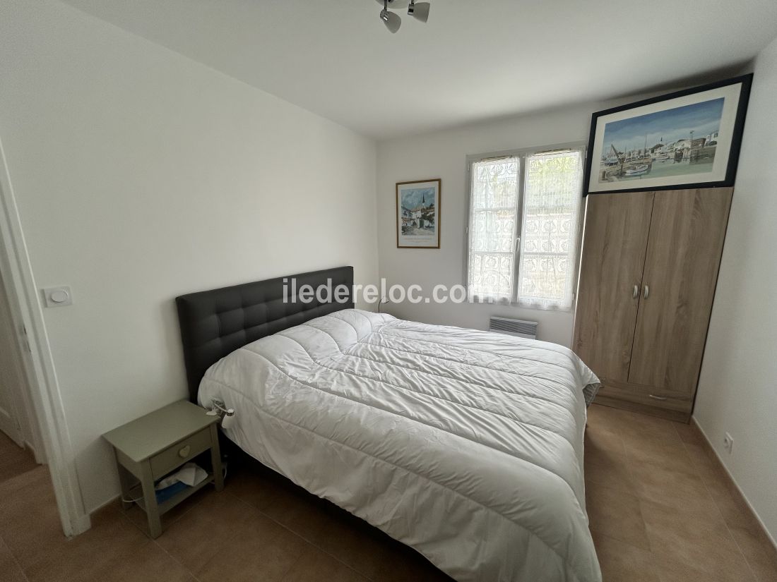 Photo 11: An accomodation located in La Flotte-en-R&eacute; on ile de R&eacute;.