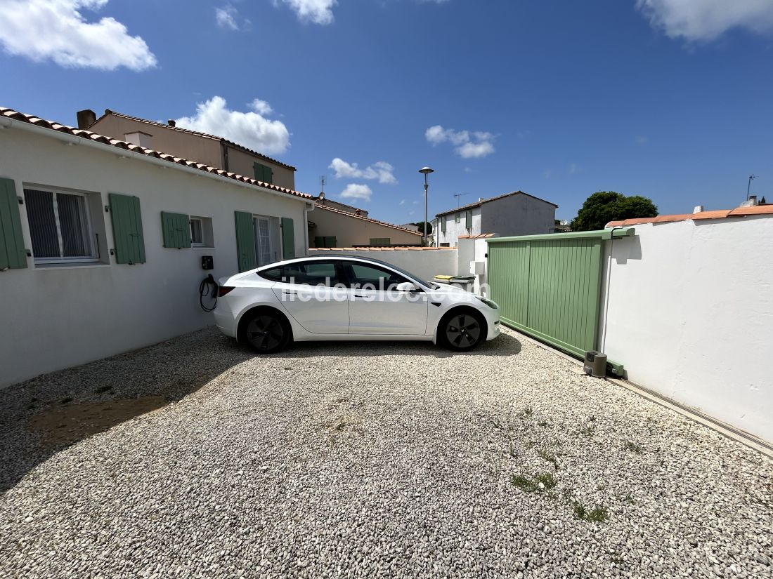 Photo 18: An accomodation located in La Flotte-en-R&eacute; on ile de R&eacute;.