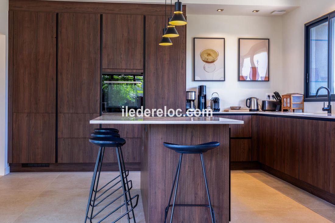 Photo 10: An accomodation located in La Couarde-sur-mer on ile de R&eacute;.