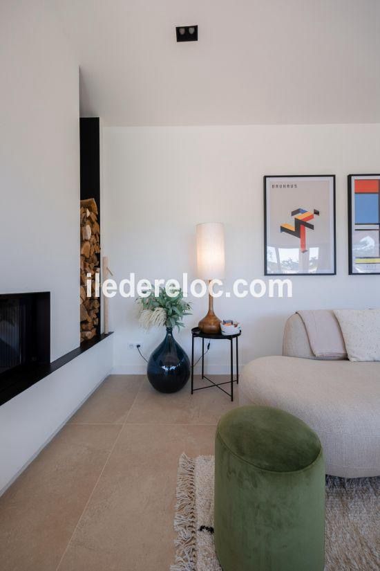 Photo 22: An accomodation located in La Couarde-sur-mer on ile de R&eacute;.