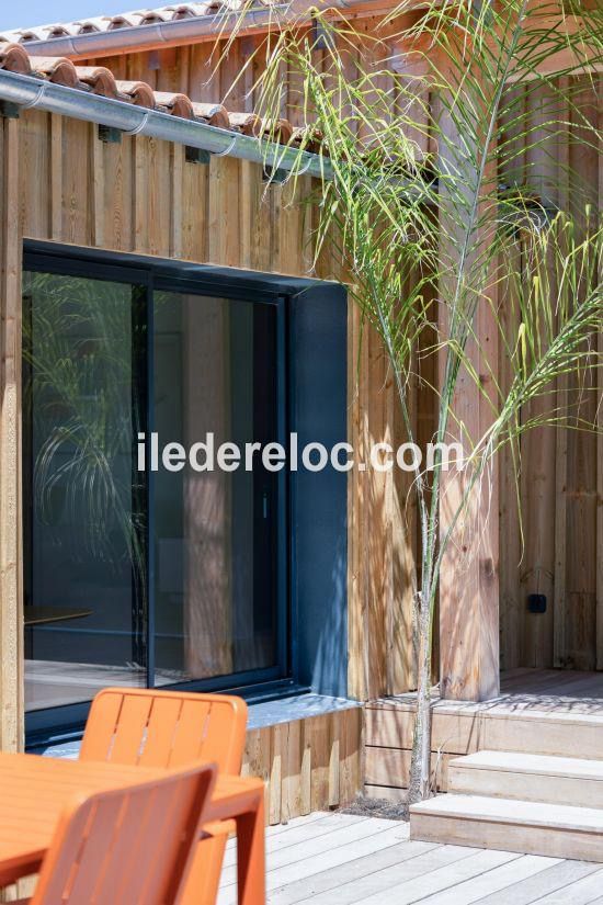 Photo 33: An accomodation located in La Couarde-sur-mer on ile de R&eacute;.