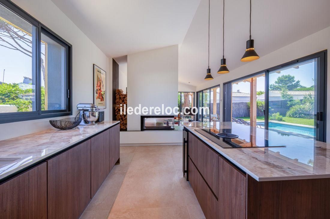 Photo 15: An accomodation located in La Couarde-sur-mer on ile de R&eacute;.